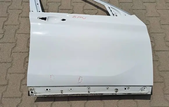 BMW X1 F48 F49 Front door 030BT25H27