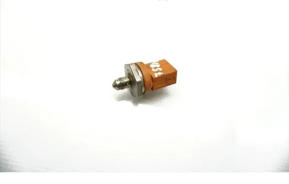 Volkswagen Polo IV 9N3 Fuel pressure sensor 06J906051D