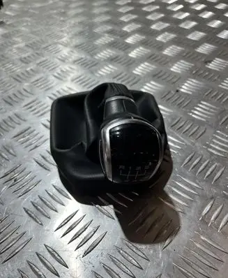 Audi A1 Gear lever shifter trim leather/knob 82A863278B