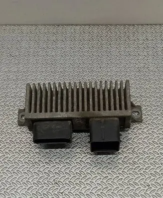 Renault Scenic III - Grand scenic III Glow plug pre-heat relay 8200558438A