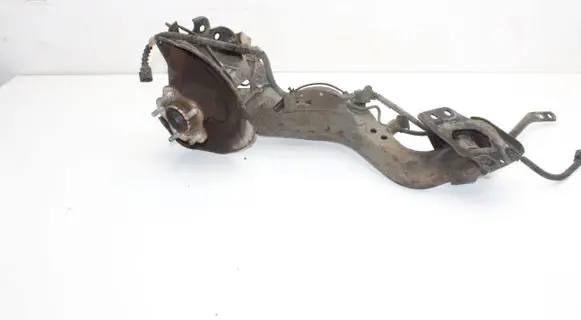 Nissan X-Trail T32 Rear wheel hub