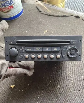 Citroen Jumpy Radio/CD/DVD/GPS head unit 96639628XT DAPVF60044883 PSARCD41153