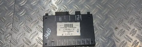 Mercedes-Benz ML W163 Seat control module A1635452132 05020900