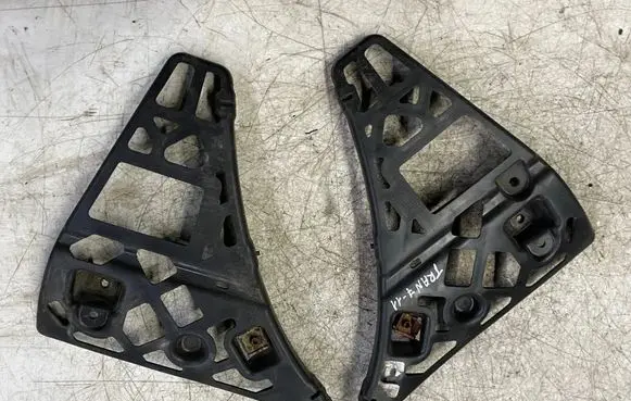 Ford Transit Front bumper mounting bracket 6C1117B750A