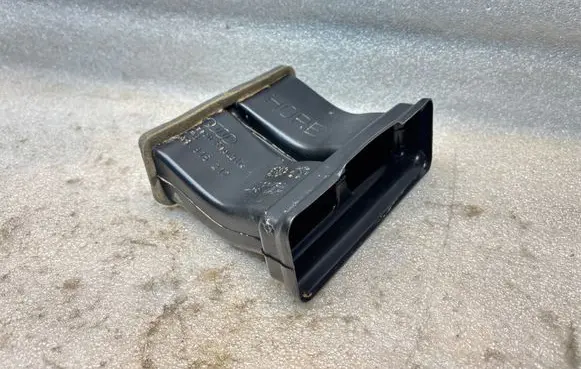 Audi Q8 Cabin air duct channel 4M8815217