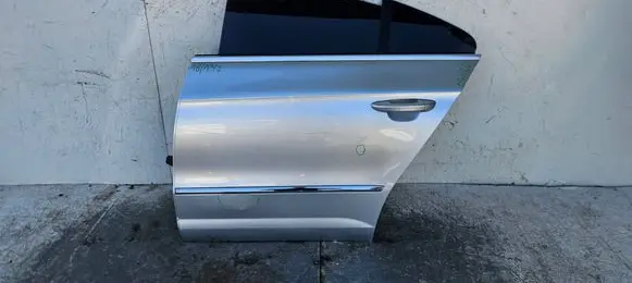 Volkswagen PASSAT CC Rear door 