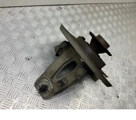 BMW 5 E60 E61 Rear wheel hub 6770906