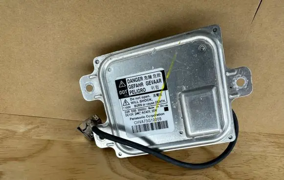 Dodge Challenger Xenon control unit/module CHVA73G10009 68254149AA