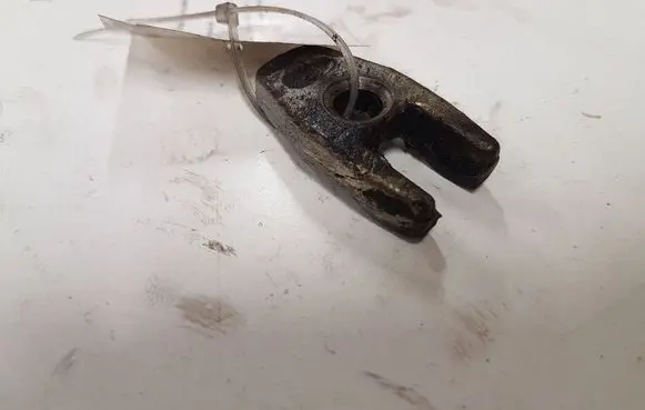 Renault Megane III Fuel Injector clamp holder