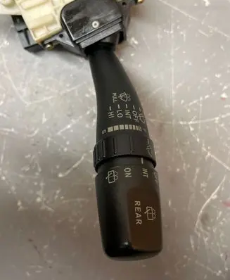 KIA Sorento Steering wheel buttons/switches 