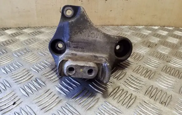 Citroen C4 Grand Picasso Gearbox mounting bracket 9673772880