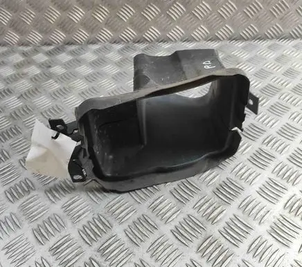 BMW 3 GT F34 Air intake duct part 8057205