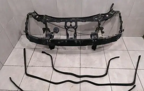 Mercedes-Benz E W211 Front bumper support beam A2116202834