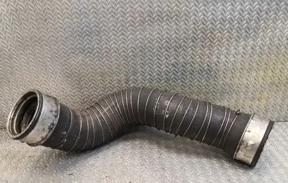 Mercedes-Benz CLK A209 C209 Intercooler hose/pipe