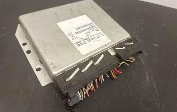 Mercedes-Benz ML W163 ABS control unit/module 1635451932 DZU7K04E86 10094615334