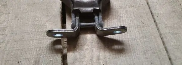 KIA Sorento Rear door upper hinge
