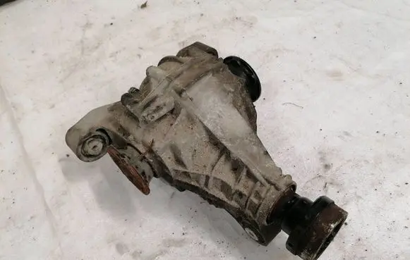 Volkswagen Touareg I Rear differential 4460310017