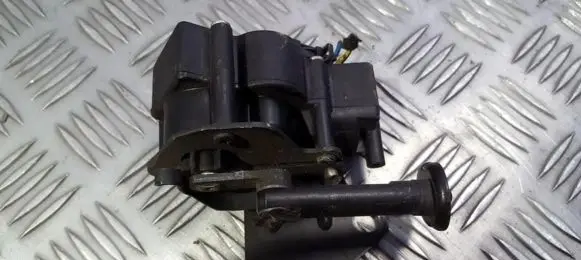 Opel Movano A Vent window/glass motor 95VW14453AA 7M0847079