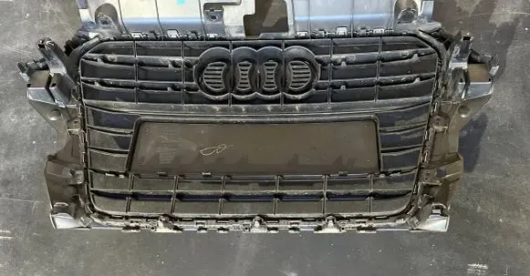 Audi A3 S3 8V Front bumper upper radiator grill 8V5853651