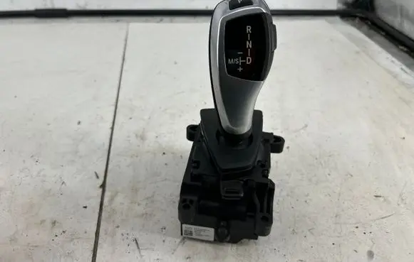 BMW 3 F30 F35 F31 Gear shifter/selector 1009997200 1009995000 929689701