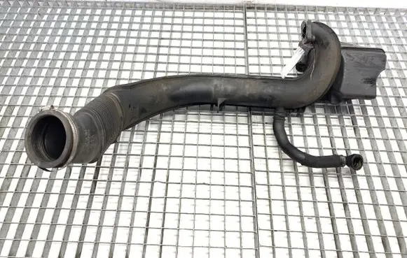 Air intake hose/pipe