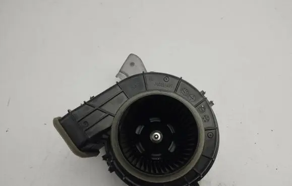 Toyota RAV 4 (XA50) Heater fan/blower G923033050
