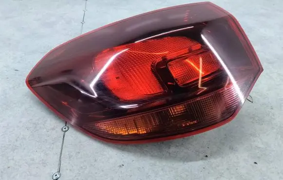 Opel Astra J Rear/tail lights 