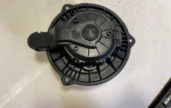 Tesla Model S Heater fan/blower F00SB2441