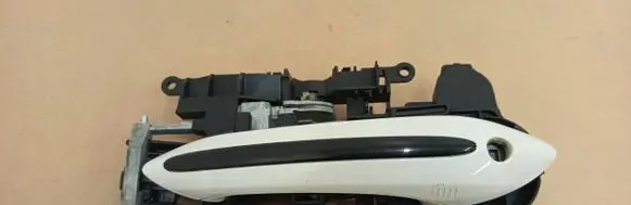 BMW 6 F12 F13 Front door exterior handle 7226196 X2722619608
