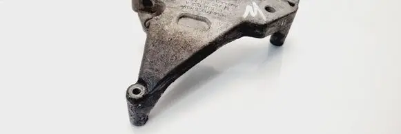 Volkswagen Jetta V Engine mounting bracket 03G199207F