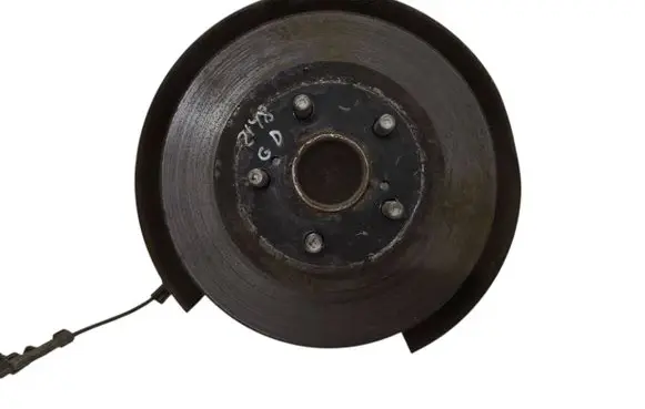 Rear wheel hub