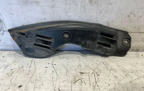Volkswagen Touareg I Rear bumper mounting bracket 7L6807394