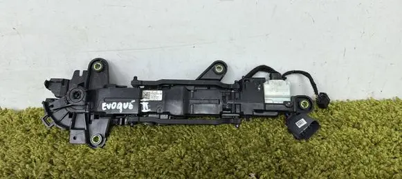 Land Rover Evoque II Front door exterior handle/bracket k8d2-22400-ab
