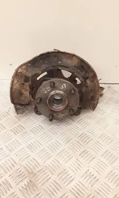 Toyota RAV 4 (XA30) Front wheel hub spindle knuckle
