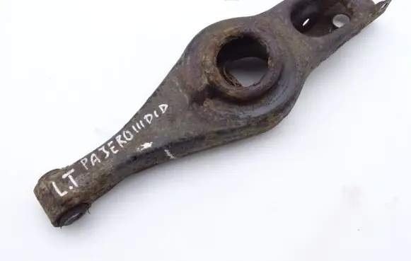 Mitsubishi Pajero Rear control arm