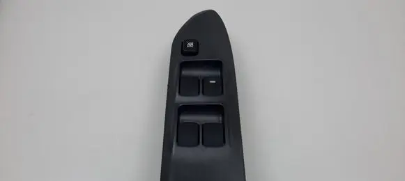 Mitsubishi Lancer Evolution Electric window control switch MR587877