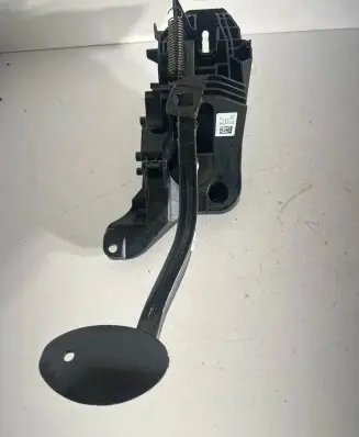 Mini One - Cooper R56 Brake pedal 6860677 14127115 19929610