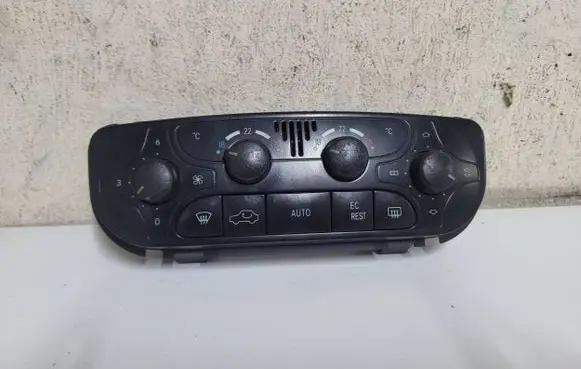 Mercedes-Benz C W203 Climate control unit 140010322 2038300285