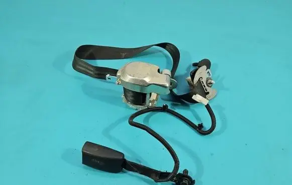 Hyundai i30 Front seatbelt 88810-2R900 IMPRK1513879
