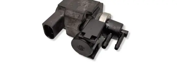 Audi A4 S4 B7 8E 8H Turbo solenoid valve 059906629A