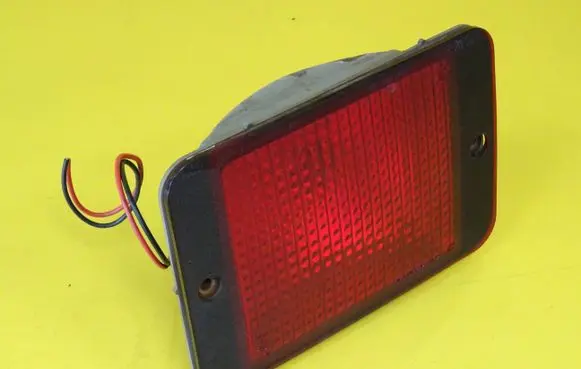 Pontiac Trans Sport Rear fog light 16516292