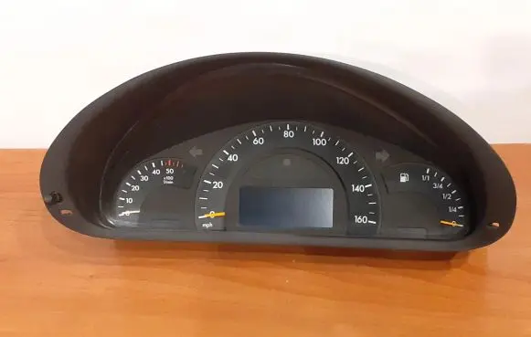Mercedes-Benz C W203 Speedometer (instrument cluster) 4368 A2035404011
