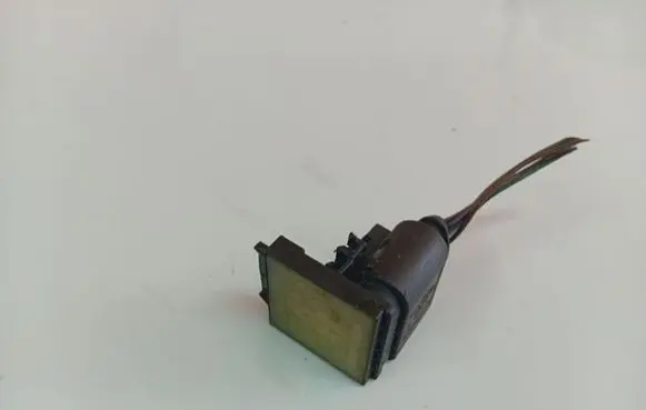Volkswagen PASSAT B6 Clutch pedal sensor 3C0927810A