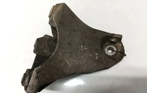 Audi Q7 4L Engine mounting bracket 7L6199308