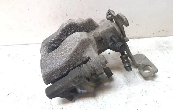 Toyota Avensis T270 Rear brake caliper
