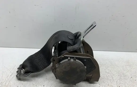 Seat Ibiza III (6L) Rear seatbelt 6L0857B 00063774