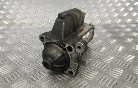 Renault Megane II Starter motor 8200331251 D7R49