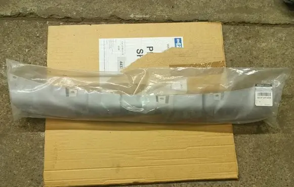 Dacia Sandero Front bumper splitter molding 620721167R