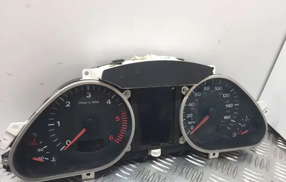 Audi A6 S6 C6 4F Speedometer (instrument cluster) 4F0920950L 813