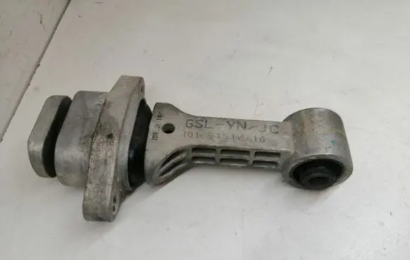 KIA Ceed Engine mount bracket 101621517716